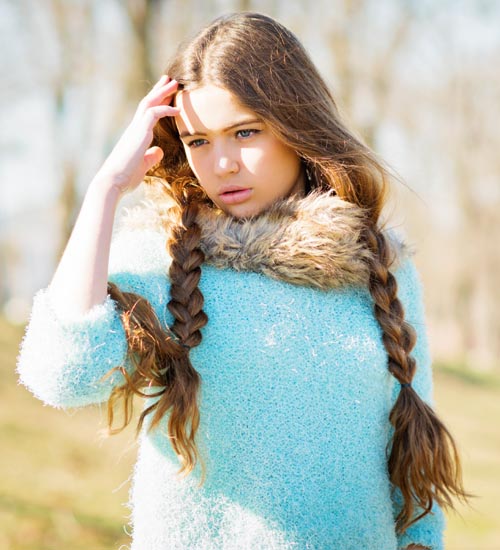 Snow Hairstyles: 10 Latest Women&#039;s Hairstyles for Winter Hats