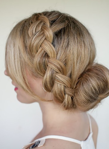 9 Easy and Pretty Updos for Long Hair with Images | I Fashion Styles