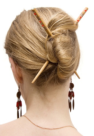 10 Simple and Fancy Prom Updo Hairstyles | I Fashion Styles