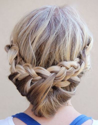 15 Latest and Easy Updo Hairstyles for Medium Hair