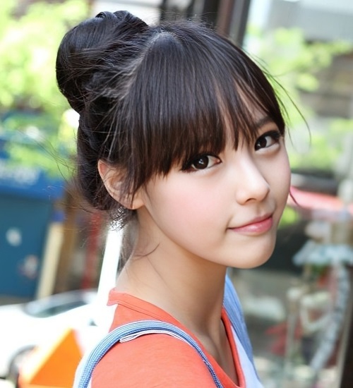 35 Easy and Beautiful Updo Hairstyles for All Hair Types