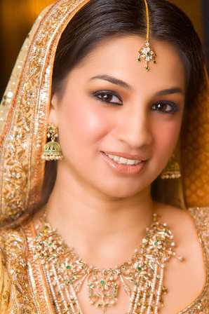 30 Trending Wedding Day Makeup Looks for Indian Bride 2023
