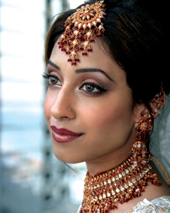 30 Trending Wedding Day Makeup Looks for Indian Bride 2023
