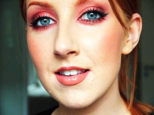 Red Eye Makeup Looks - Our Top 9 | I Fashion Styles