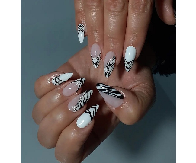 15 Black and White Nail Art Ideas for Any Occasion In 2023