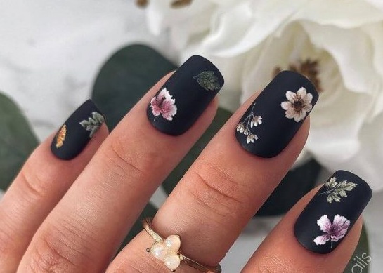 15 Black and White Nail Art Ideas for Any Occasion In 2023