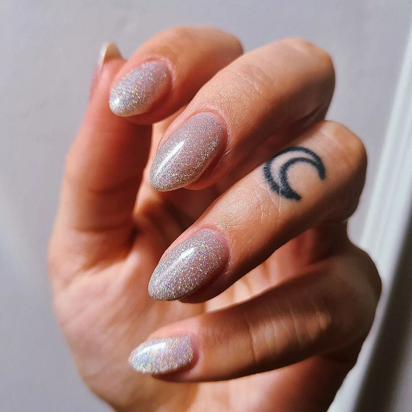 9 Beautiful Shades of Nail Paint Designs With Different Colours