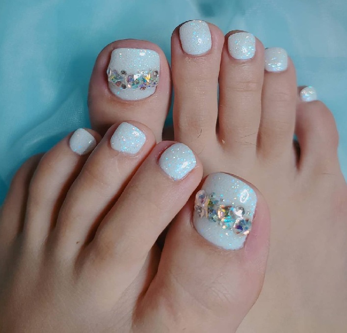 20+ Gorgeous Bridal Nail Art Designs and Patterns 2023