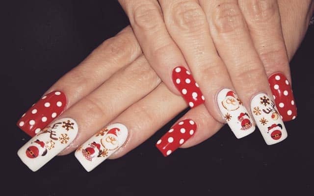 Christmas Nails: 10 Different Xmas Nail Art Designs Ideas 2023