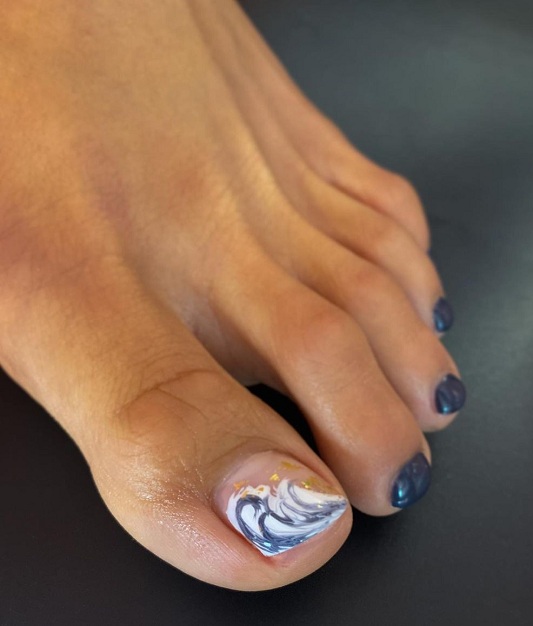 10 Trendy Toe Nail Art Designs for Fashion-Forward Feet