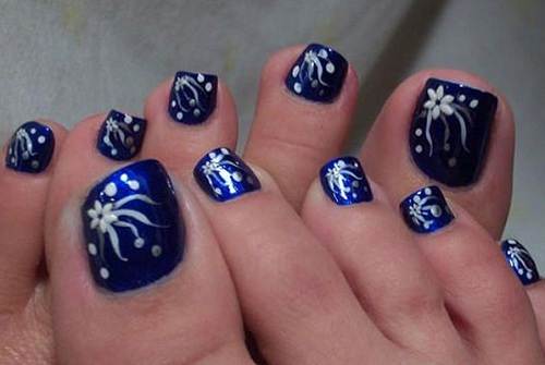 10 Trendy Toe Nail Art Designs for Fashion-Forward Feet