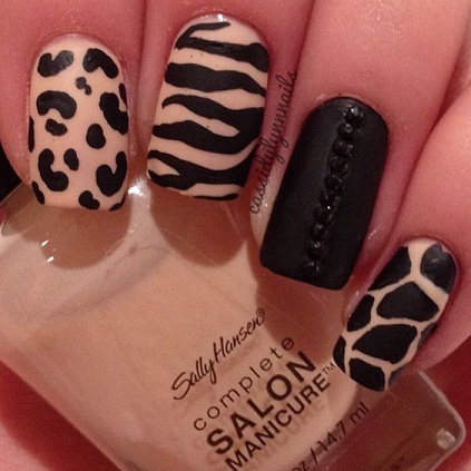 10 Best Leopard Print Nail Art Designs to Try at Home