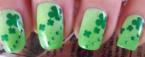 10 Fun &amp; Festive Shamrock Nail Art Designs for St. Patrick&#039;s Day