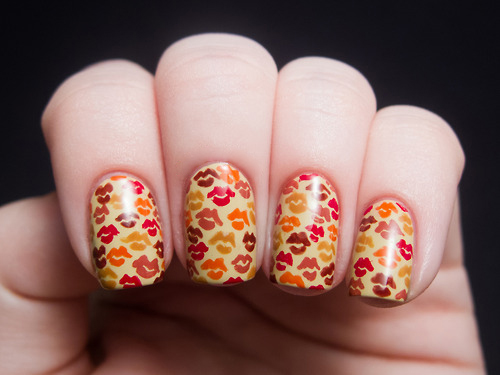 9 Fantastic Kiss Nail Art Designs with Pictures | I Fashion Styles