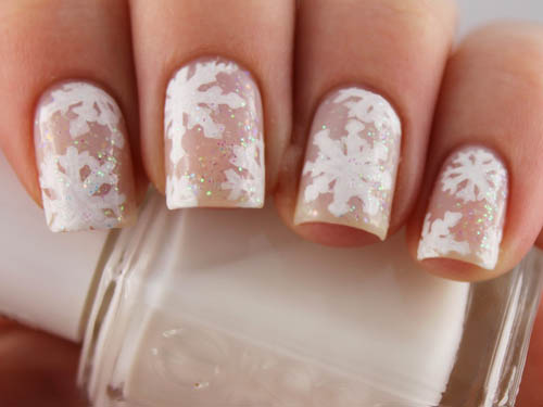 9 Simple Snowflake Nail Art Designs | I Fashion Styles