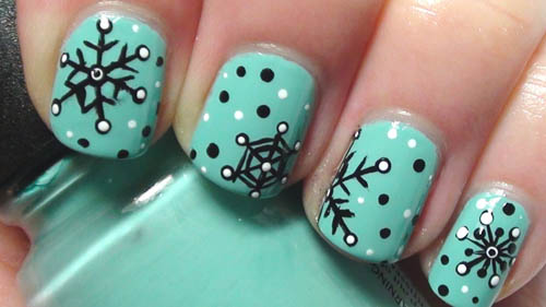 9 Simple Snowflake Nail Art Designs | I Fashion Styles