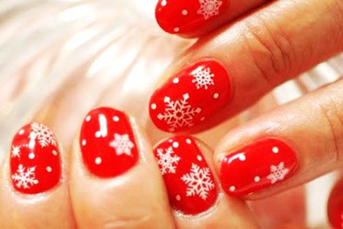 9 Simple Snowflake Nail Art Designs | I Fashion Styles