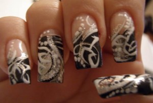 9 Best Silver Nail Art Designs | I Fashion Styles