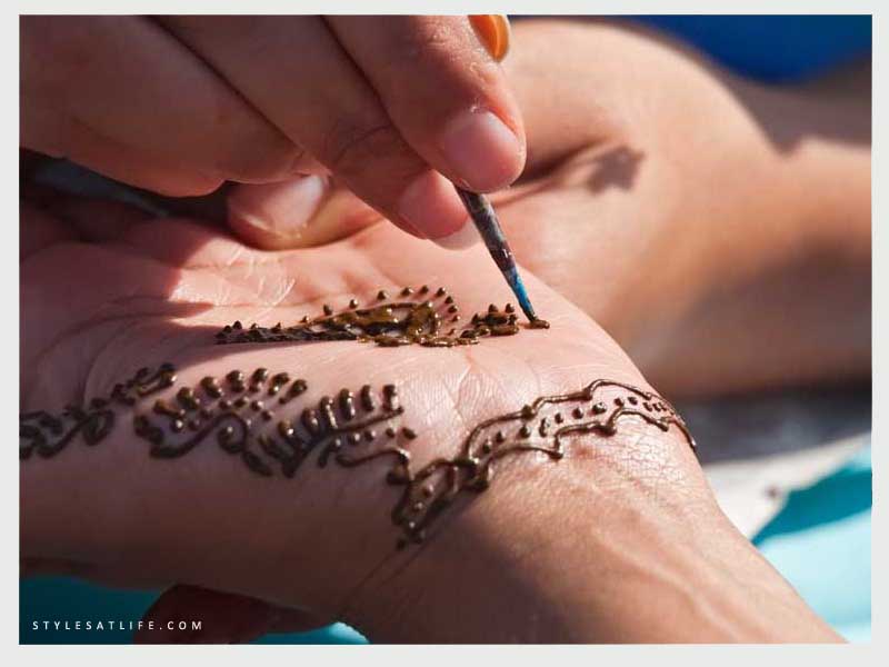 125+ Simple and Easy Mehndi Designs for All Occasions