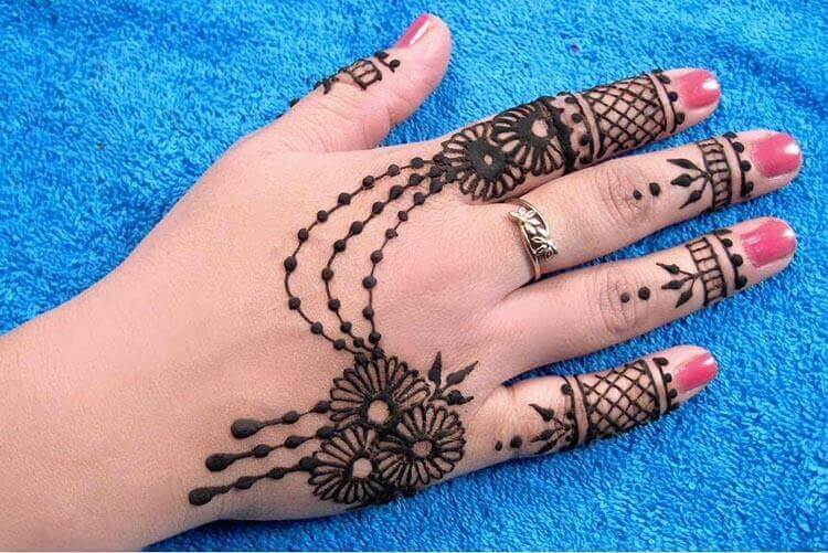 125+ Simple and Easy Mehndi Designs for All Occasions