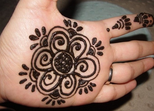 125+ Simple and Easy Mehndi Designs for All Occasions
