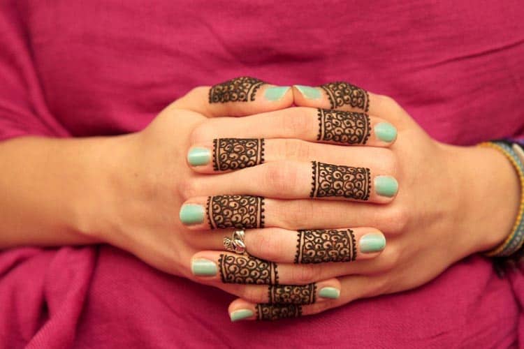 125+ Simple and Easy Mehndi Designs for All Occasions