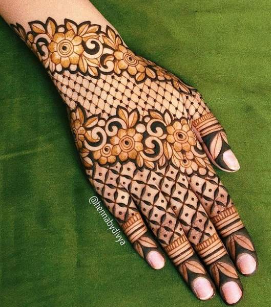 125+ Simple and Easy Mehndi Designs for All Occasions