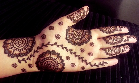 125+ Simple and Easy Mehndi Designs for All Occasions
