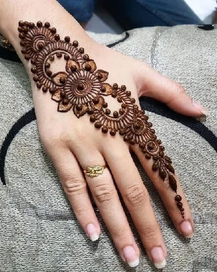 125+ Simple and Easy Mehndi Designs for All Occasions
