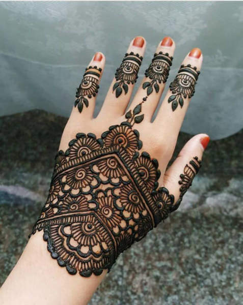 125+ Simple and Easy Mehndi Designs for All Occasions