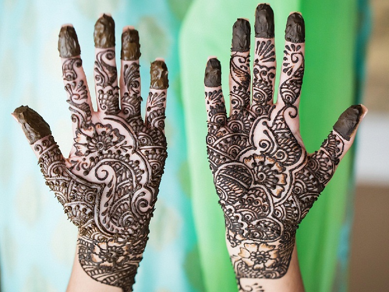 50+ Simple And Attractive Mehndi Designs For Hands
