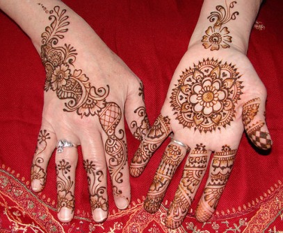 50+ Simple And Attractive Mehndi Designs For Hands