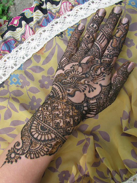 15 Latest Asha Savla Mehndi Designs with Pictures