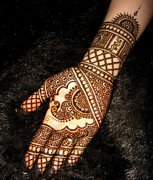 15 Latest Asha Savla Mehndi Designs with Pictures