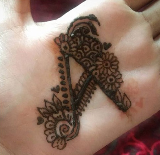 10 Unique A Letter Mehndi Designs With Pictures