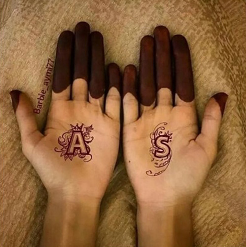 10 Unique A Letter Mehndi Designs With Pictures