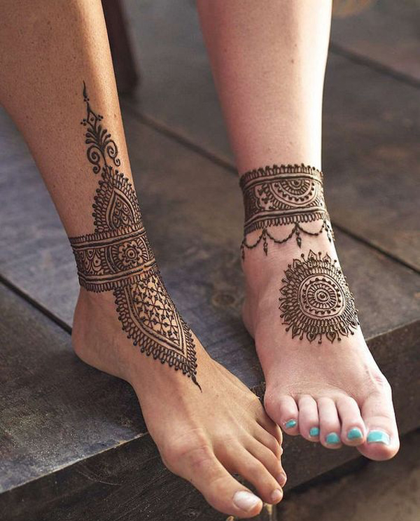 15 Anklet Mehndi Designs That You Will Love 2023