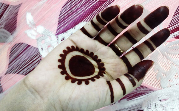 &quot;గోరింటకు డిజైన్స్ 2023&quot;: Telugu Mehndi Designs for Hands (10 Best)