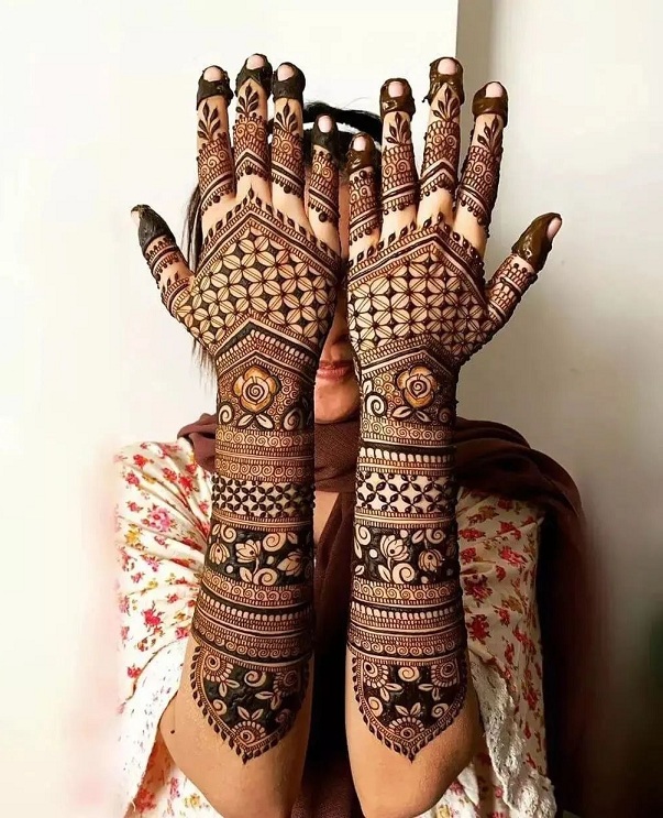 10 Stunning Bombay Style Mehndi Designs for Every Occasion
