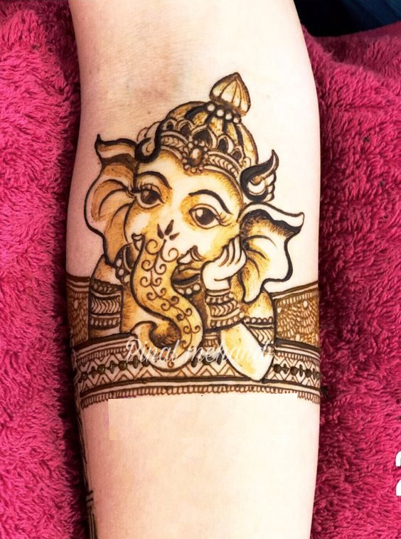 10 Adorable Ganesh Mehndi Designs for Festivals 2023