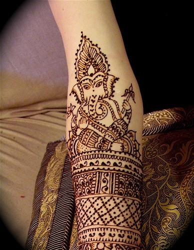 10 Adorable Ganesh Mehndi Designs for Festivals 2023