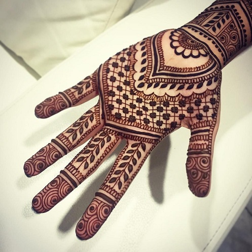12 Simple Henna/Mehndi Designs for Men and Groom