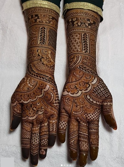 25 Elegant Full Hand Mehndi Designs for Brides-to-Be 2023