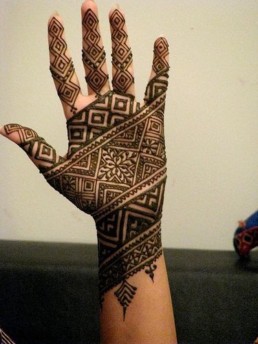 15 Latest Designer Mehndi Designs with Images | I Fashion Styles