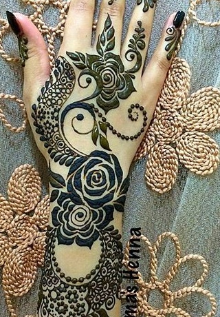 50 Most Loved Indian Style Mehndi Designs for Girls