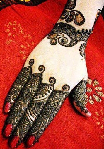 50 Most Loved Indian Style Mehndi Designs for Girls