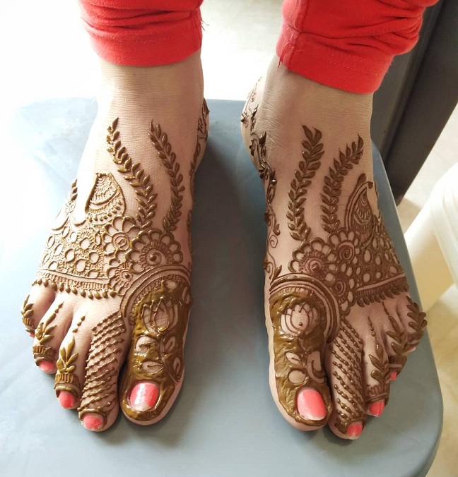 30 Latest And Trending Leg Mehndi Designs With Images