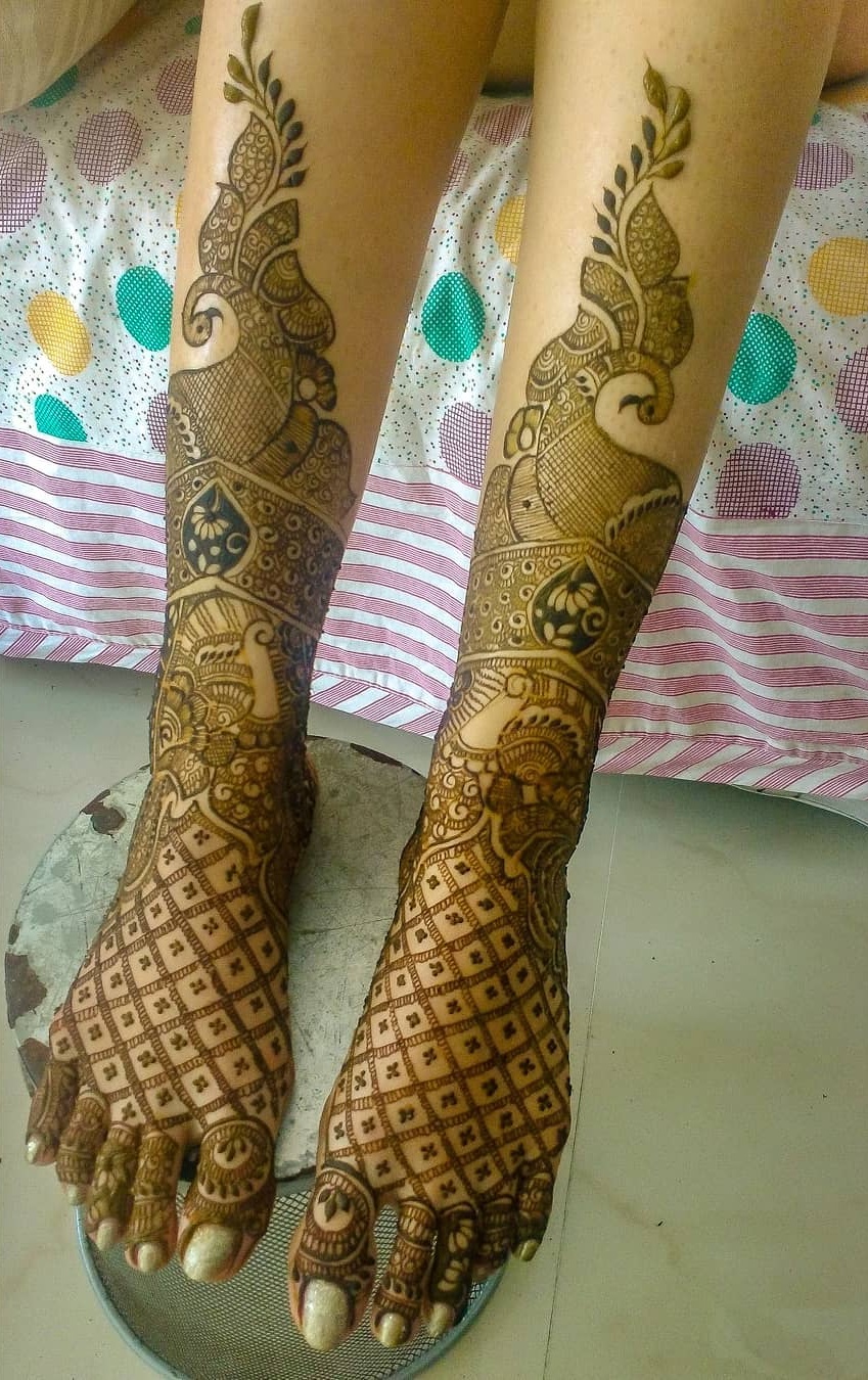 30 Latest And Trending Leg Mehndi Designs With Images