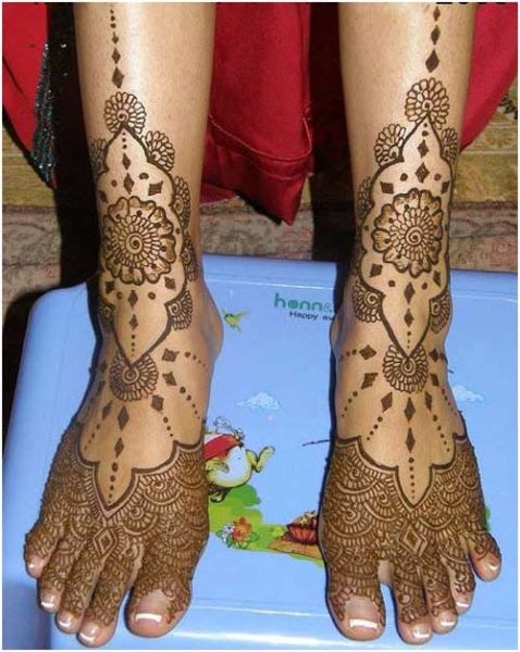 30 Latest And Trending Leg Mehndi Designs With Images