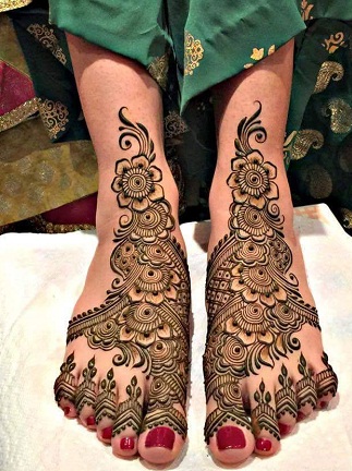 30 Latest And Trending Leg Mehndi Designs With Images